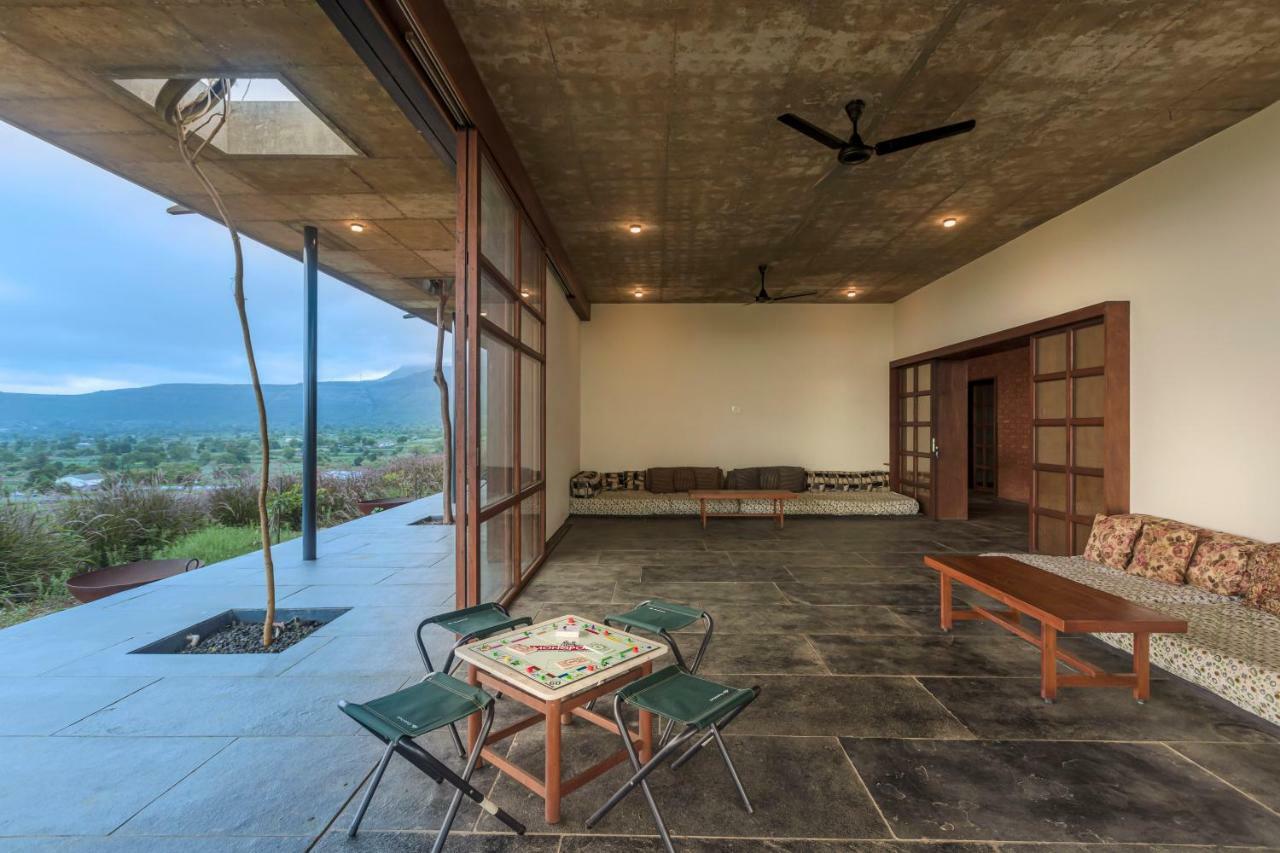 Saffronstays Zen, Igatpuri - Lake-View Villa With Indoor And Outdoor Games Экстерьер фото