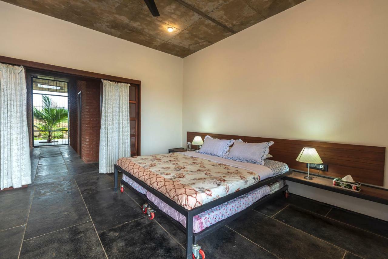 Saffronstays Zen, Igatpuri - Lake-View Villa With Indoor And Outdoor Games Экстерьер фото